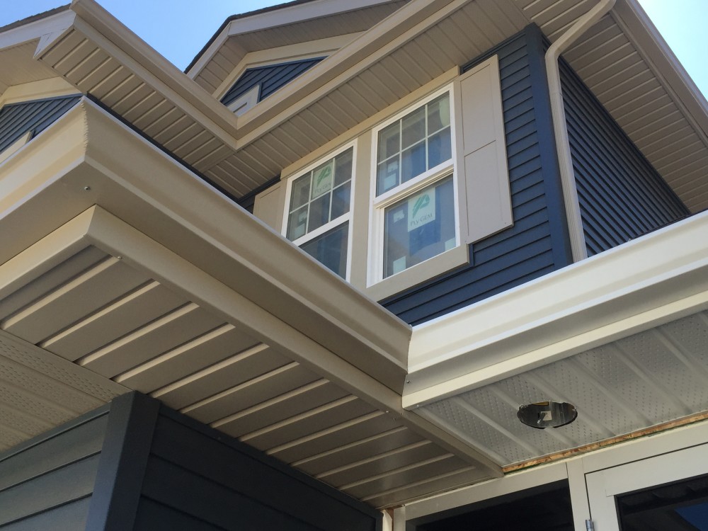 Professional eavestrough installation